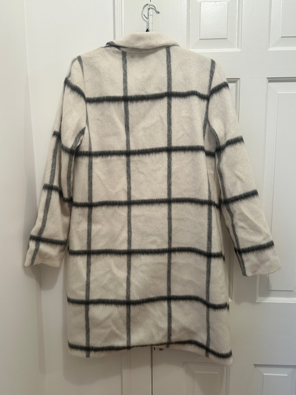 elevenses Cream and Black Windowpane Shawl-Collar Trench Coat - Picture 9 of 12